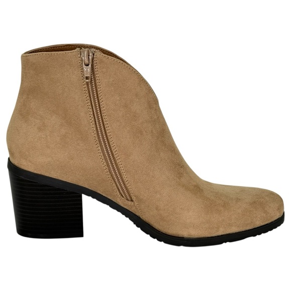 White Mountain Beachwood Tan Microsuede Womens Ankle Boots Size 9M - Picture 5 of 11